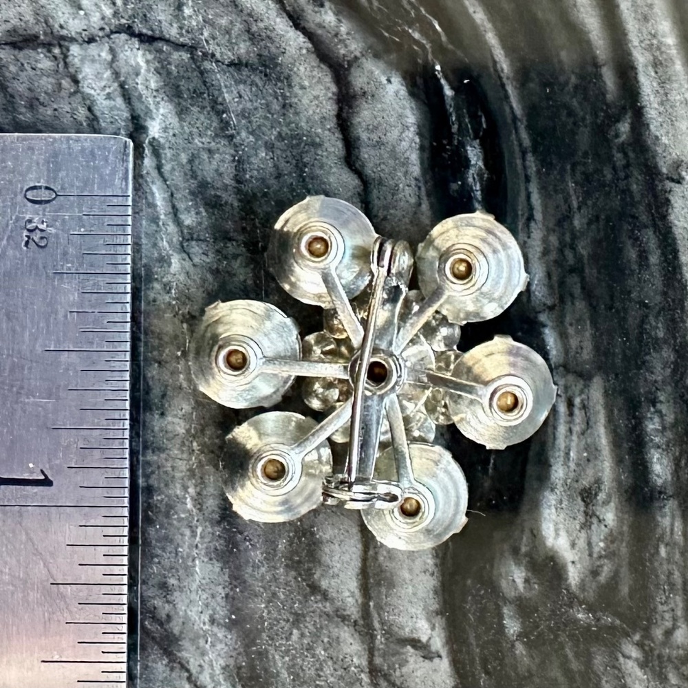 Vintage Clear Rhinestone Brooch - Picture 3 of 3